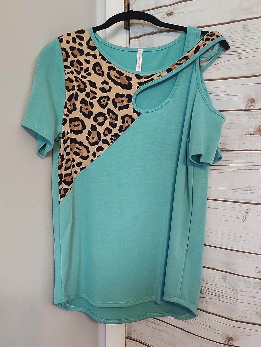 Leopard Accent Cold-Shoulder Women’s Top Aqua - NEW